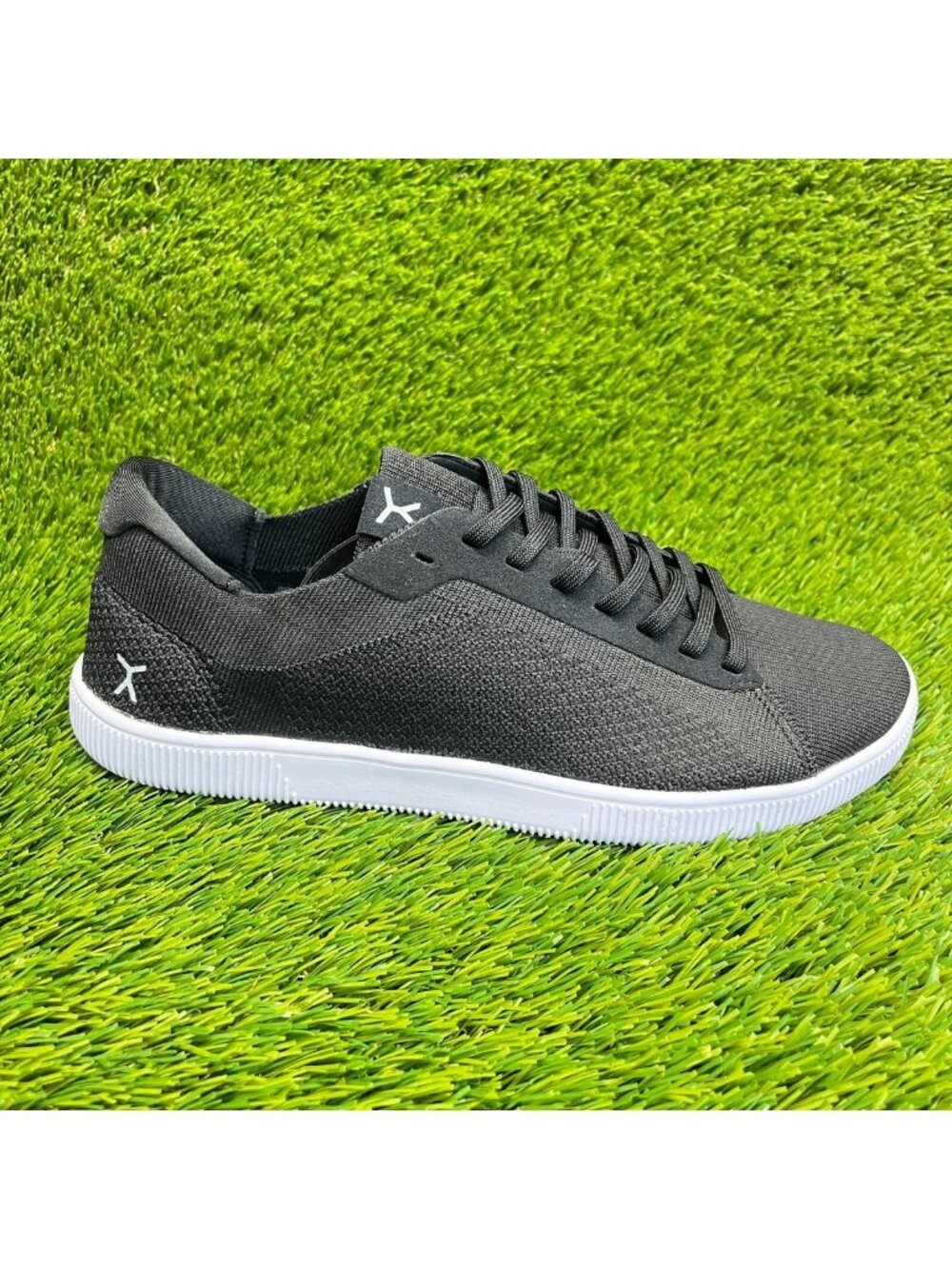 Flux Adapt Trainer Black White Mens Size 9 Womens Size 10 Barefoot Knit Shoes